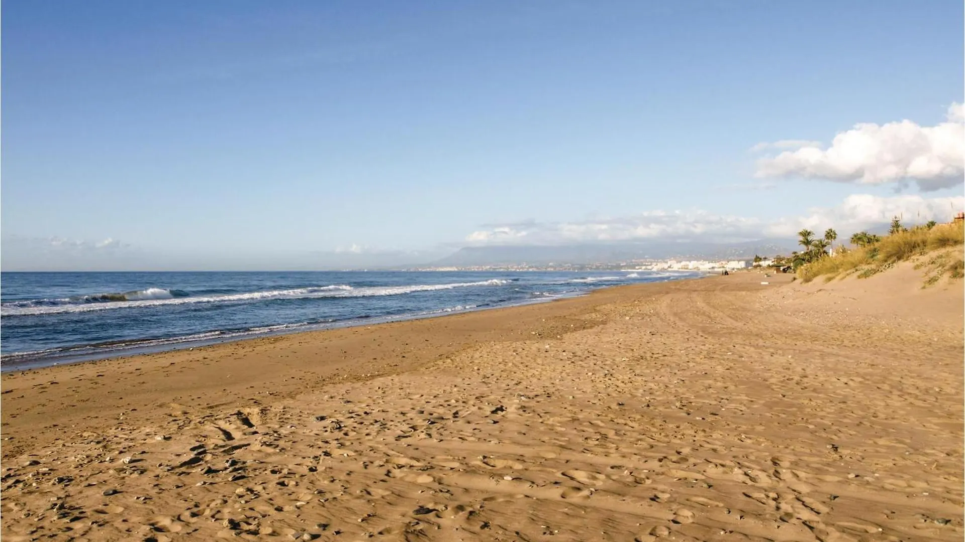 Lovely Apartment In Marbella With Wifi
